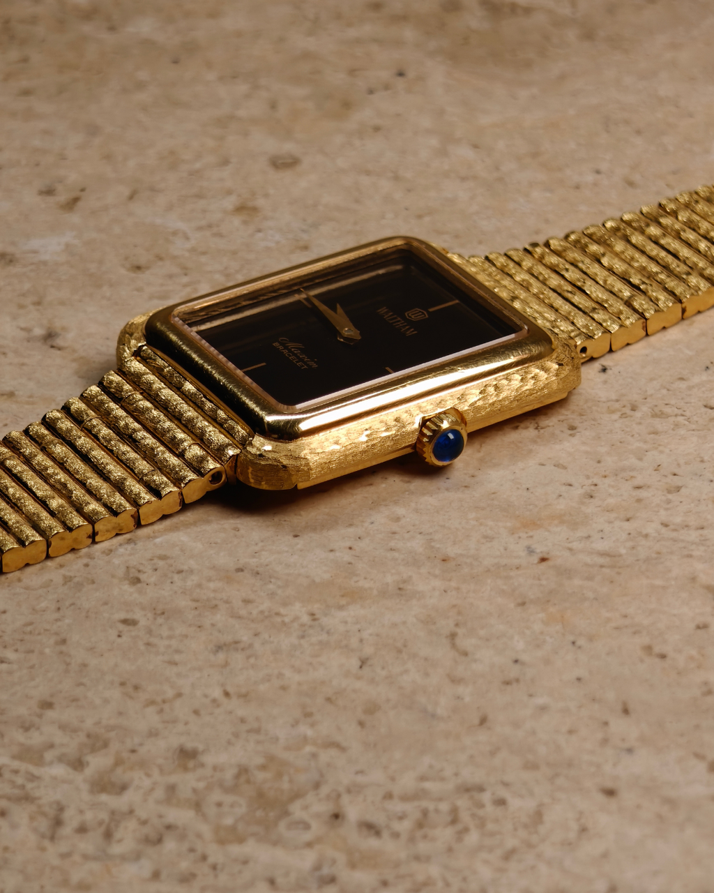 Waltham Maxim Gold Onyx 70'