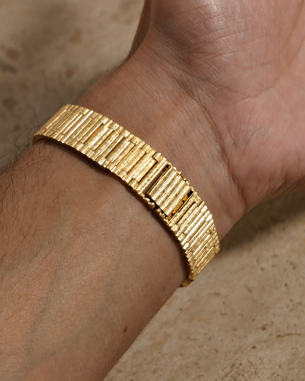 Waltham Maxim Gold Onyx 70'