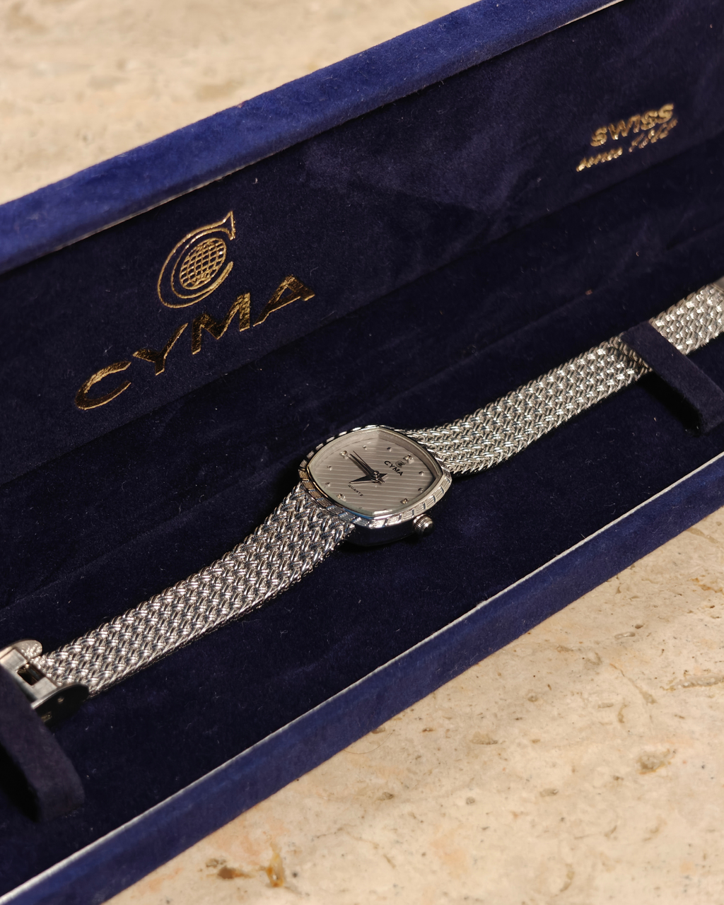 Cyma Silver stripe W