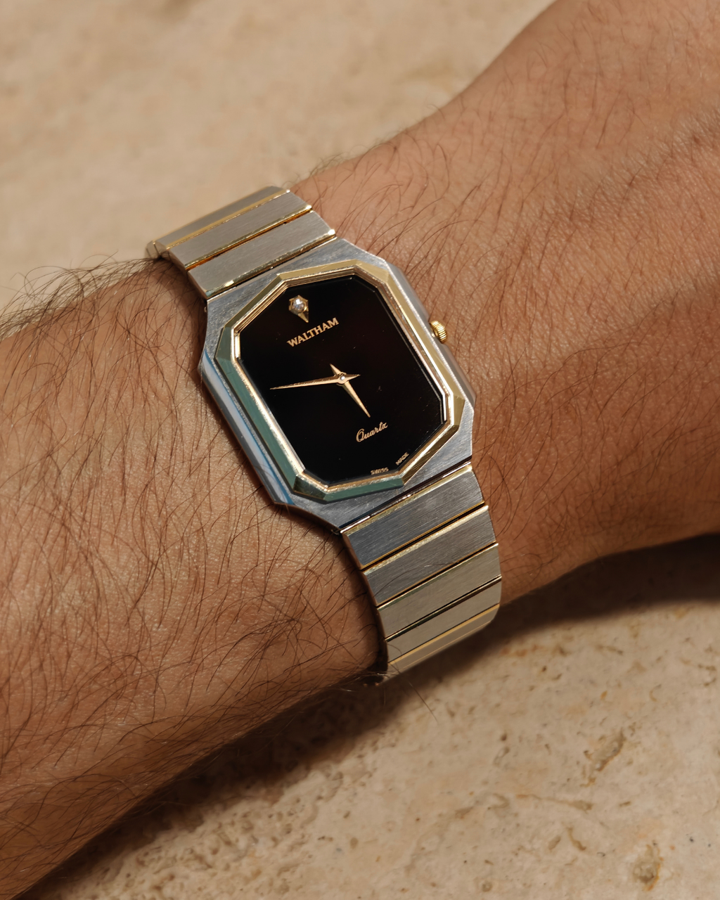 Waltham Black Angular 80'