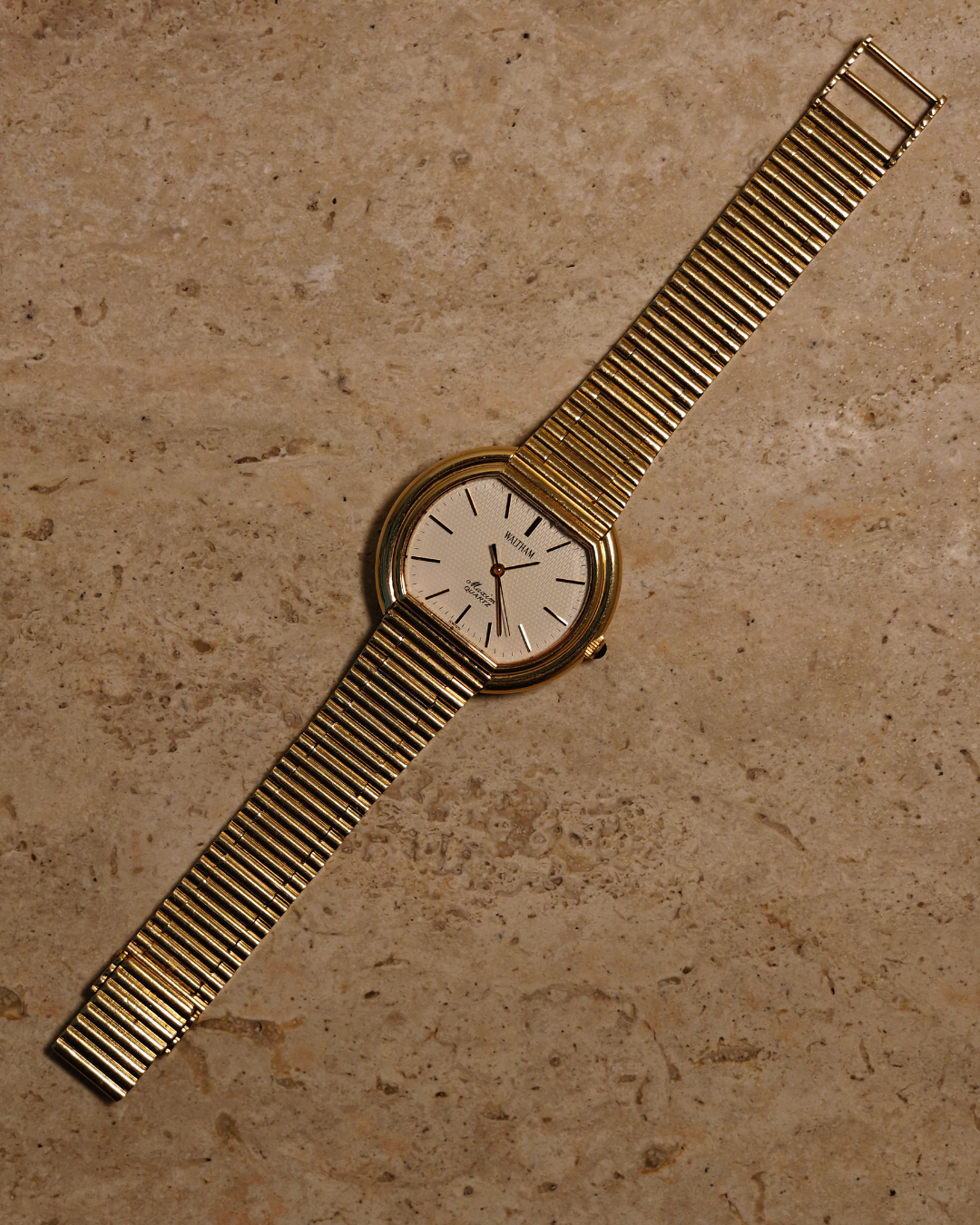 Waltham Gold Ellipse